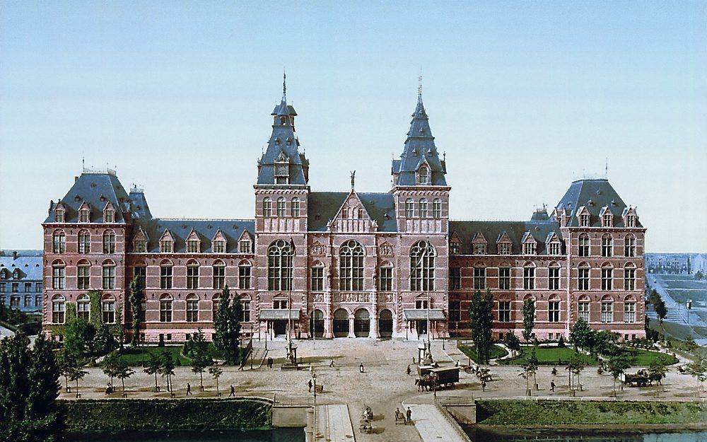 Het Rijksmuseum te Amsterdam rond 1895. Foto Wikipedia