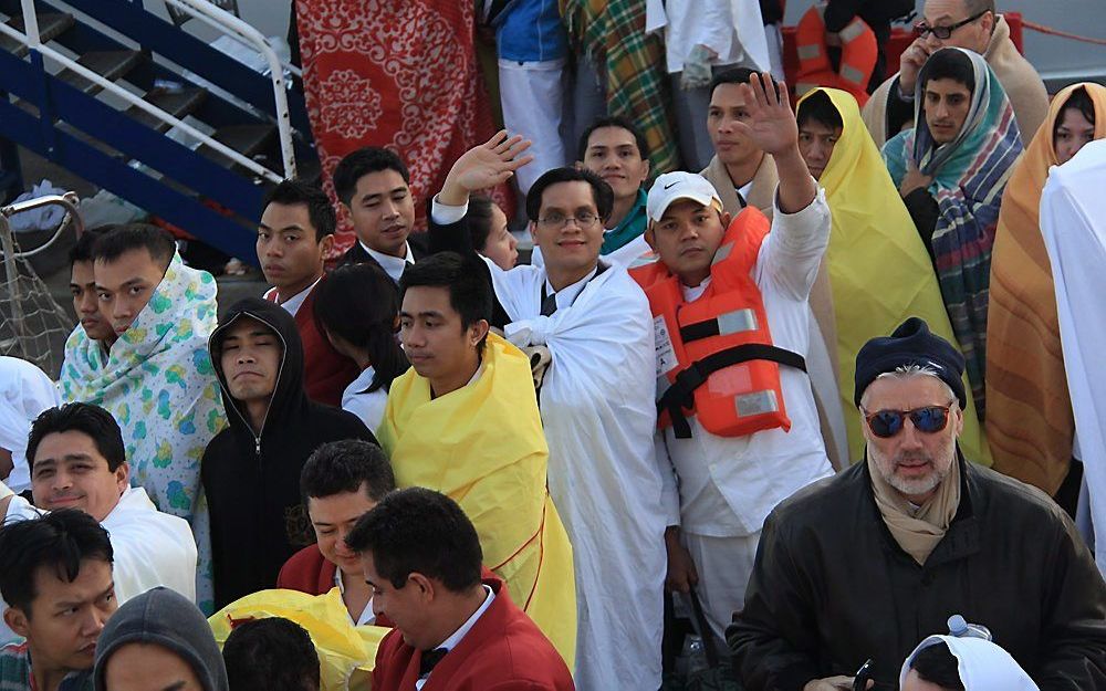 Passagiers van de Costa Concordia. Foto EPA