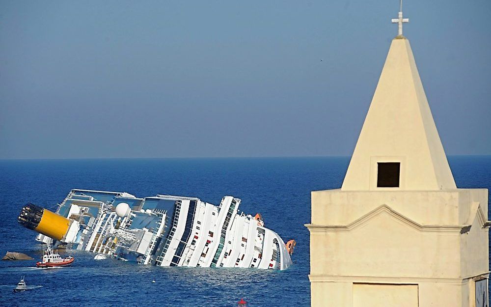 De kerktoren van Isola del Giglio. Foto EPA