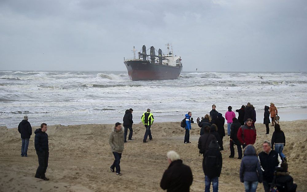 Het gestrandde vrachtschip Aztec Maiden.  Foto ANP