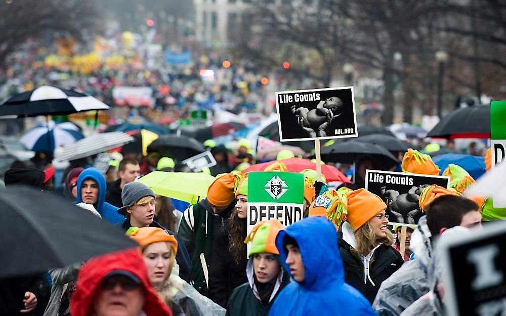 Tienduizenden Amerikanen demonstreerden maandag in de hoofdstad Washington tegen de huidige abortuswetgeving. Foto EPA