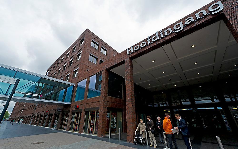 Drie artsen-microbiologen van het Rotterdamse Maasstad Ziekenhuis moeten zich verantwoorden bij de tuchtraad. Foto ANP