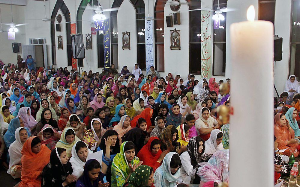 Pakistaanse christenen bijeen in Peshawar. Foto EPA