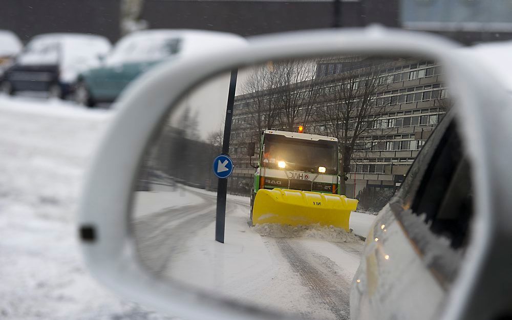 Sneeuwschuiver in Dordrecht.  Foto ANP