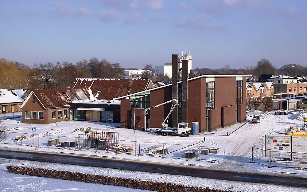 VOORTHUIZEN – Kerkelijk centrum Bethabara in Voorthuizen is uitgebreid met een nieuwe kerkzaal. Foto Erik Jansen