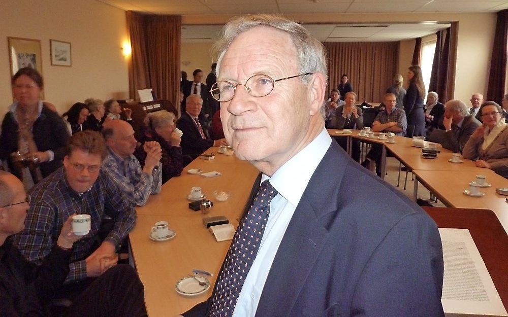 Dr. De Reuver sprak voor Koinonia over het gebed. Foto RD