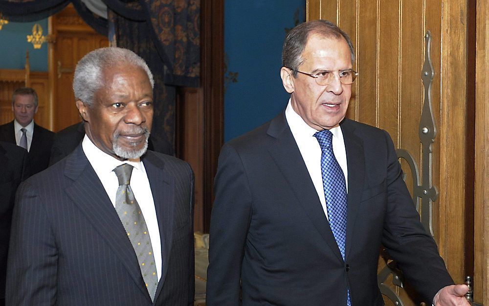 Lavrov (R) en Annan. Foto EPA