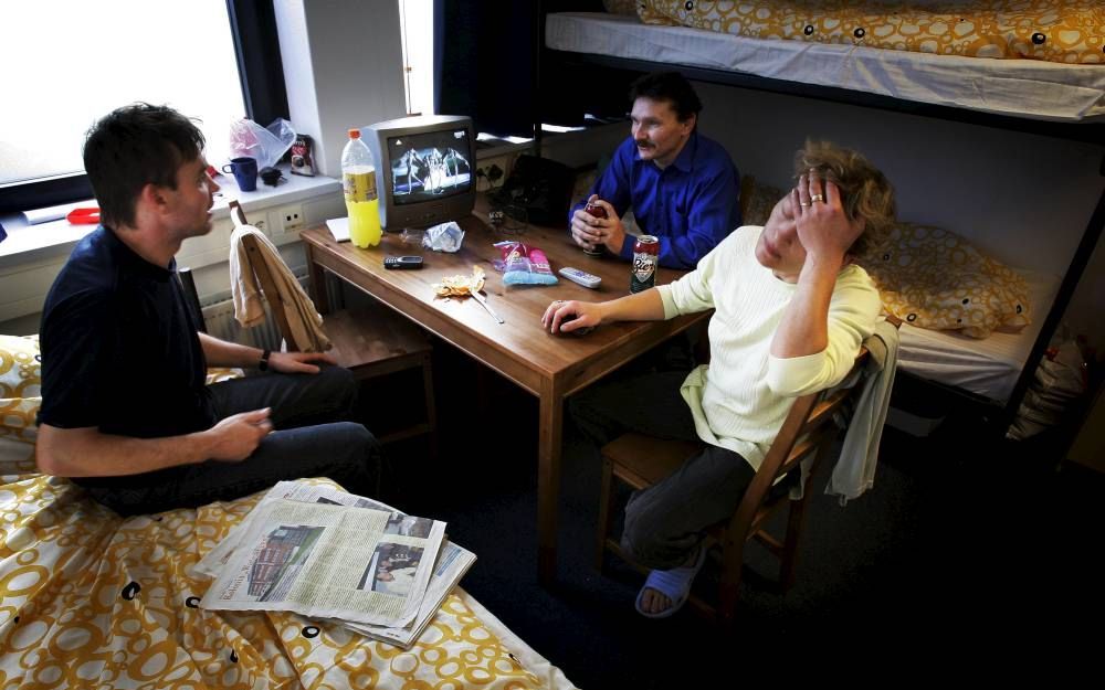 In Nederland wonen zo'n 150.000 Polen, onder meer in een Polenhotel in Wateringen. Het Museon richt met de expositie ”Polen, onze buren" de aandacht op hen. Foto ANP