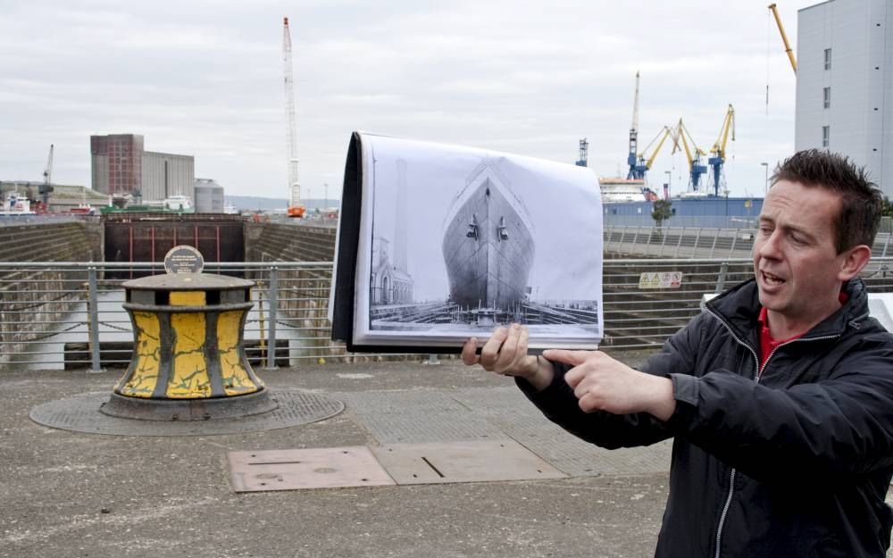 „The Titanic was here.” Tijdens de Titanicwandeling komt de bezoeker bij het dok waarin de Titanic heeft gelegen. Foto RD