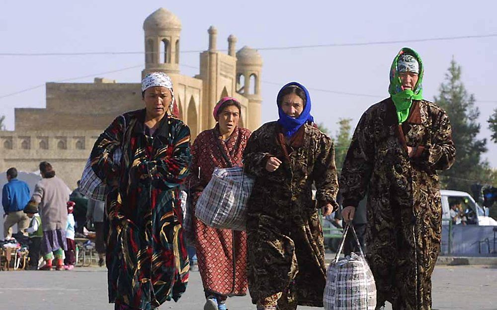 Vrouwen in Oezbekistan. Foto EPA