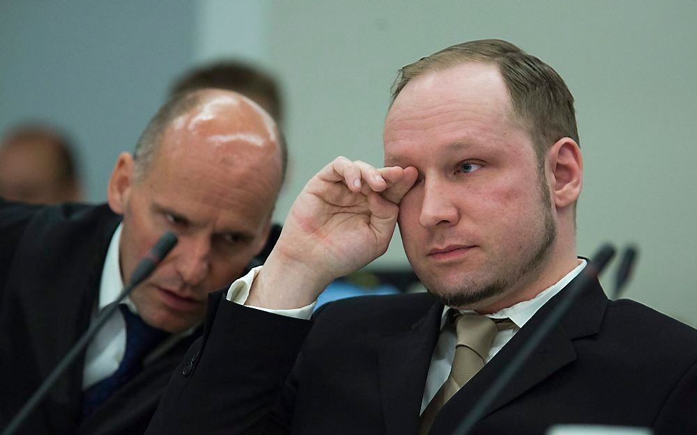 Breivik toont zijn emoties na het zien van zijn eigen propagandafilm. Foto EPA