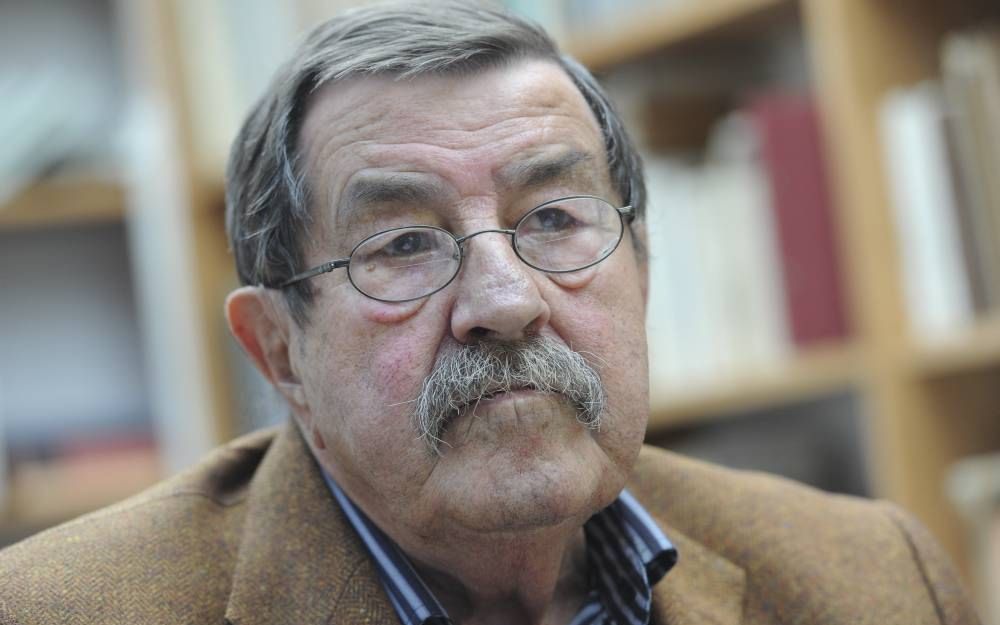 „De reacties vanuit de Joodse gemeenschappen op het omstreden gedicht van Günter Grass zijn kinderachtig en dom.” Foto: Günter Grass. Foto AFP