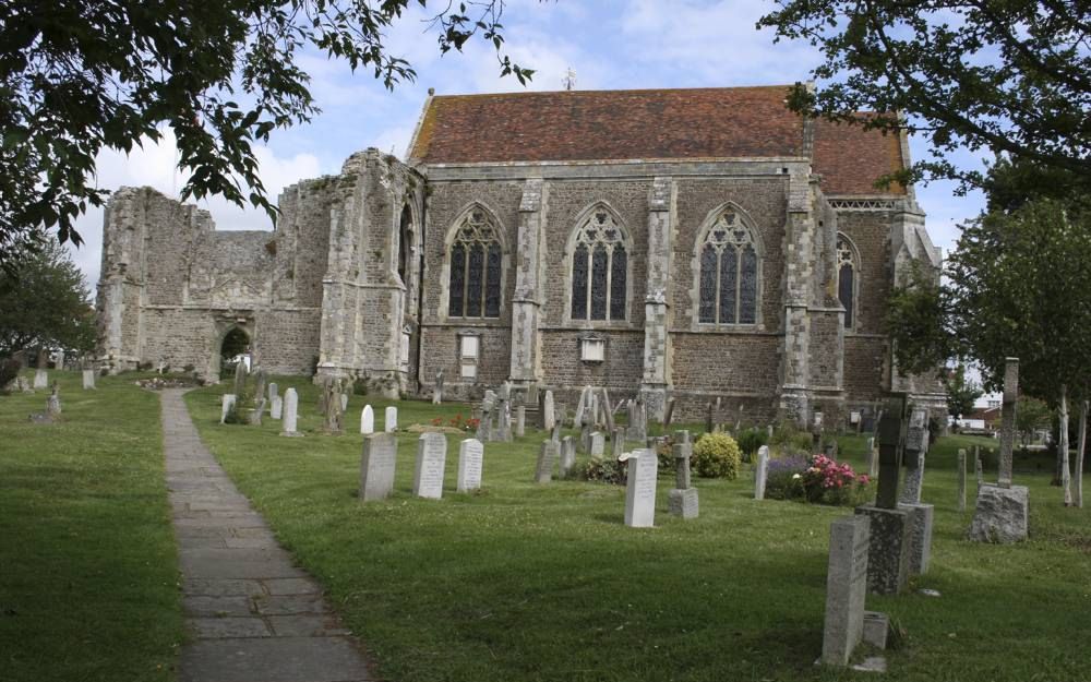 Aan St. Thomas’ Church in Winchelsea is goed te zien dat de kerk vroeger –net als het stadje– aanzienlijk groter is geweest. Foto RD