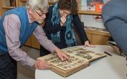 In 2016 schonken Aernout en Leny Borms-Koop hun collectie centsprenten aan de Koninklijke Bibliotheek in Den Haag. beeld KB