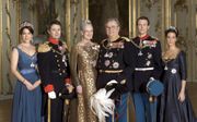 De Deense koninklijke familie. V.l.n.r.: kroonprinses Mary, kroonprins Frederik, koningin Margrethe, prins Henrik, prins Joachim en prinses Marie. Foto EPA