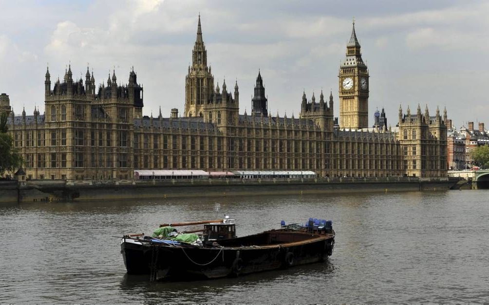 „In Groot-Brittannië heeft het ontbreken van een eigen politiek geluid er zelfs toe geleid dat christenen steeds minder mogelijkheden krijgen om zich überhaupt publiekelijk uit te spreken.” Foto: het Britse Lagerhuis. Foto EPA