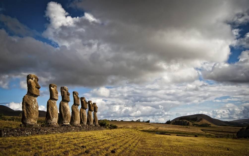 Paaseiland werd bekend door de eeuwenoude, mysterieuze beelden. Foto iStock