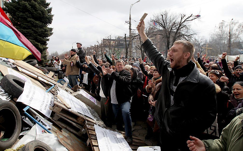 Pro-Russische betogers in Oekraïne. Foto EPA