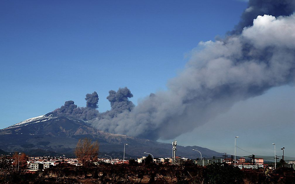 Uitbarsting van de vulkaan Etna, maandag. beeld AFP