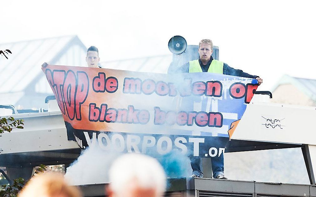 Demonstranten verstoren onthulling standbeeld Mandela. Foto ANP