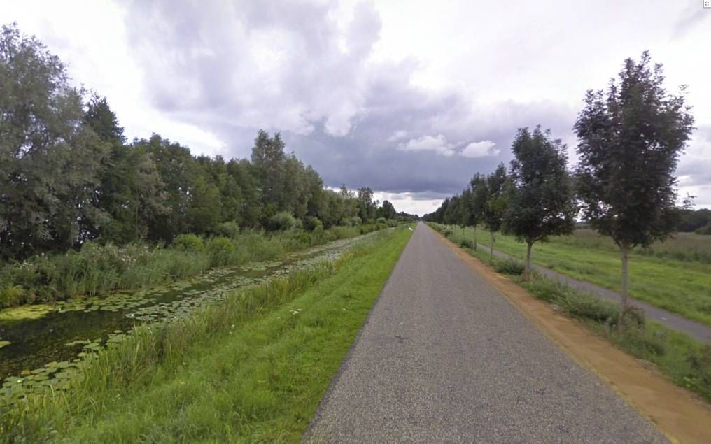 De Nieuweweg in Tienhoven, waar in 2009 twee motorrijdsters om het leven kwamen. Foto Google Maps