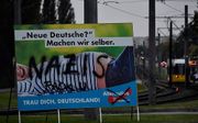 AfD-verkiezingsposter: Nieuwe Duitsers? Die maken we zelf wel. beeld AFP, John MACDOUGALL