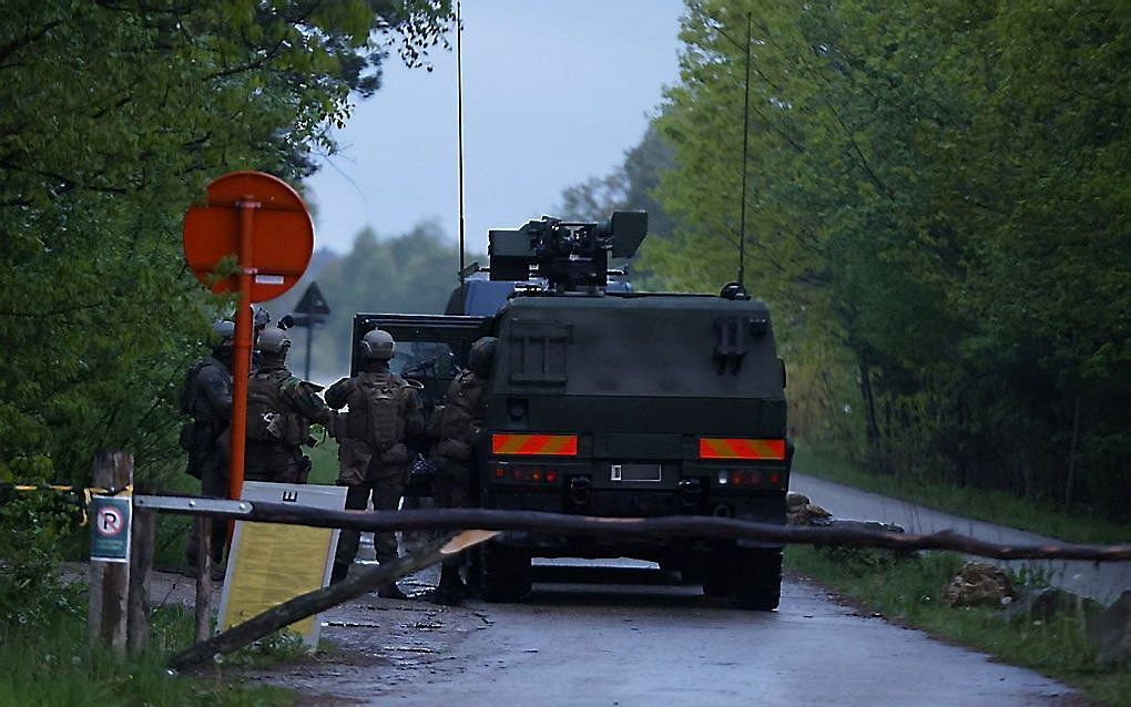 Zoekactiviteiten in Nationaal Park Hoge Kempen in Dilsen-Stokkem naar Jürgen Conings. beeld AFP, James Arthur Gekiere