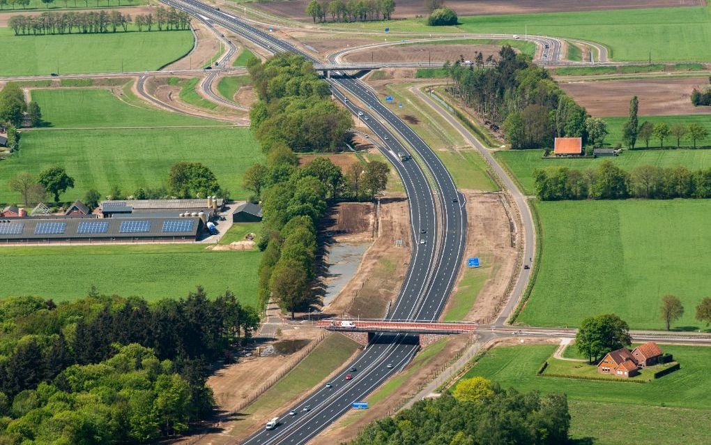 De N18 tussen Groenlo en Enschede. Foto is van het traject tussen Haaksbergen en Enschede, gefotografeerd vanaf Groenlo. beeld ANP, Bram van de Biezen