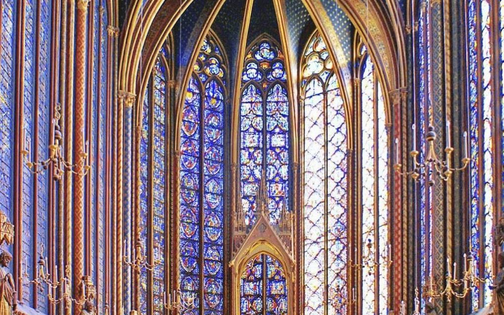 De restauratie van eeuwenoude glas-in-loodramen van de Sainte-Chapelle is afgerond.  beeld Wikimedia