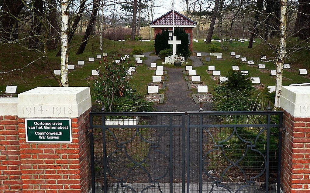 Oorlogsgraven op Schiermonnikoog. beeld ANP