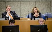 De ministers Van der Steur en Schippers tijdens het debat over het rapport van de commissie-Schnabel. beeld ANP, Bart Maat
