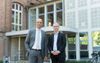 Rector prof. dr. Jos de Kock (l.) en decaan prof. dr. Jelle Creemers van de ETF Leuven. beeld ETF, Ashlee Glen