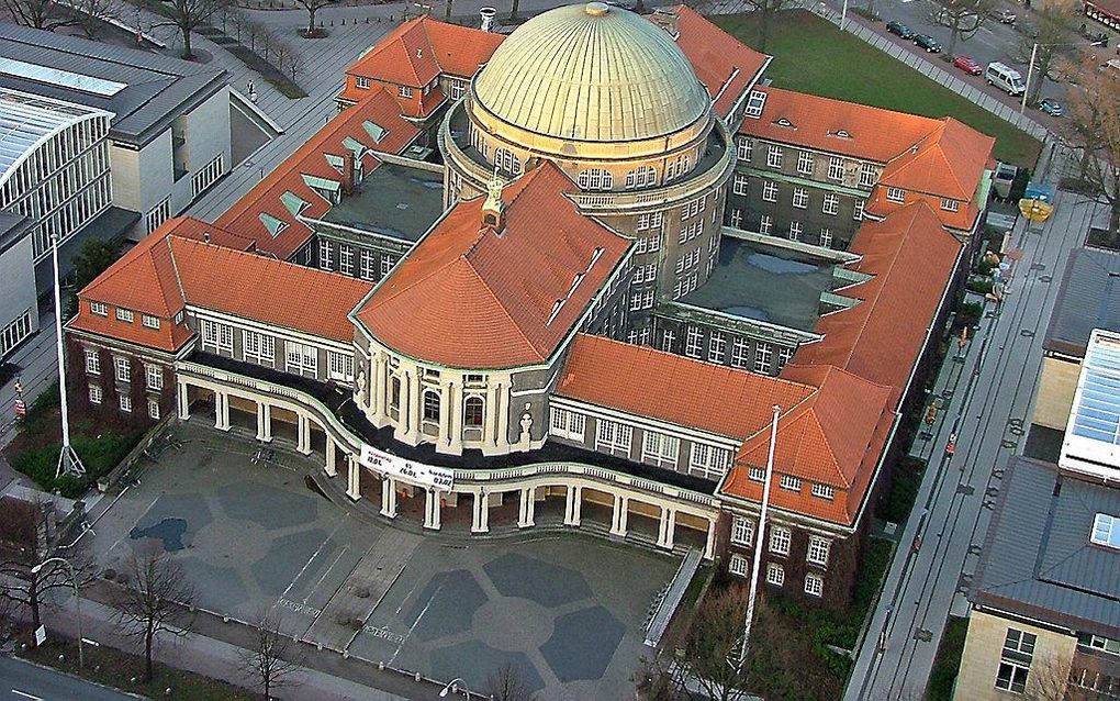 Hoofdgebouw van de Universiteit Hamburg. beeld Wikimedia