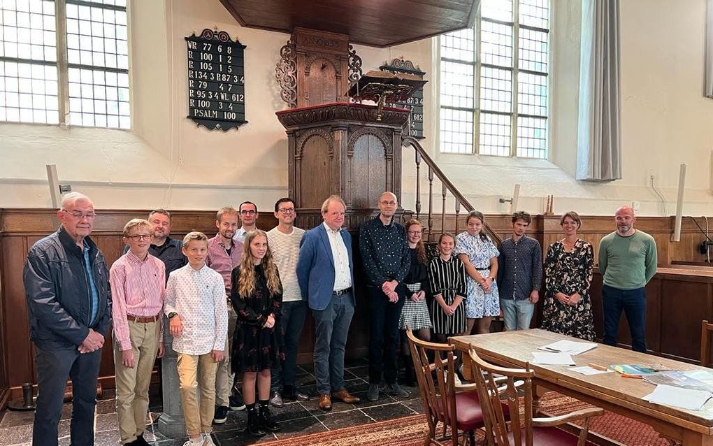 De deelnemers en de jury. beeld Vereniging van Orgelvrienden op Goeree-Overflakkee