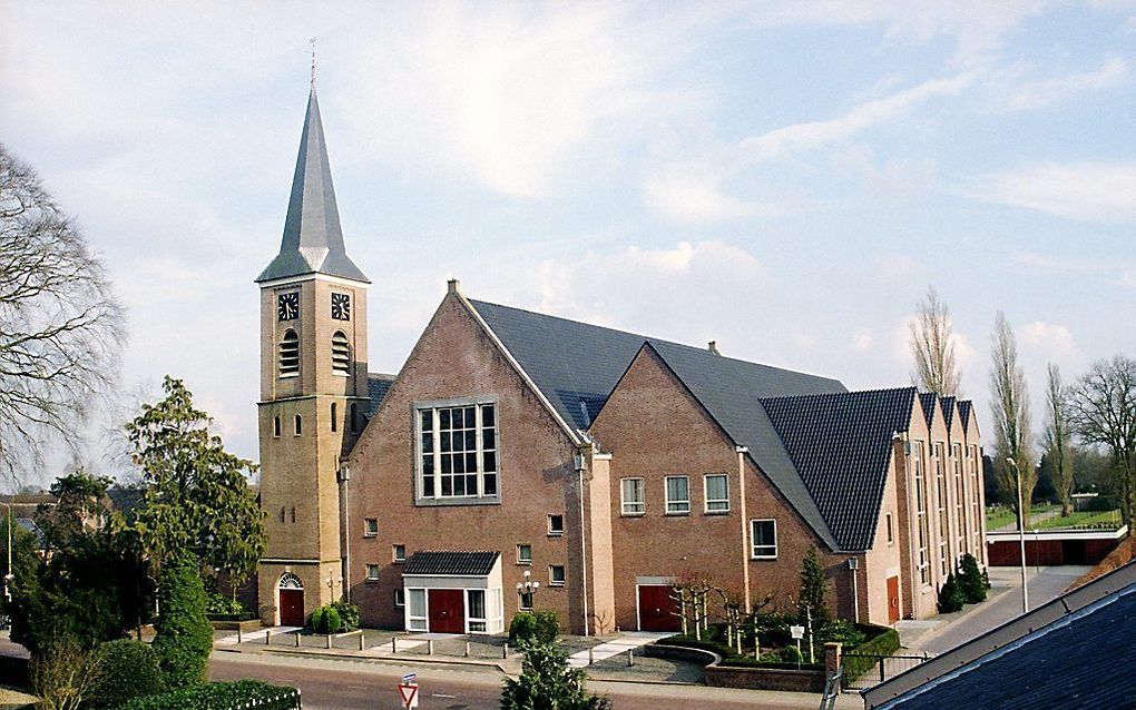 De hersteld hervormde dorpskerk in Staphorst. beeld RD