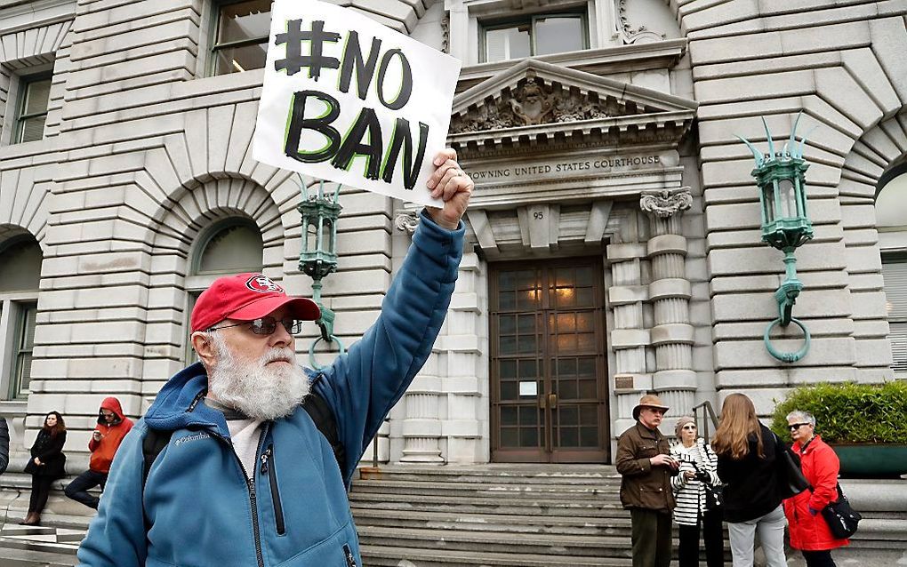 Demonstrant bij het Hof van beroep in San Francisco, dinsdag. beeld EPA, John G. Mabanglo