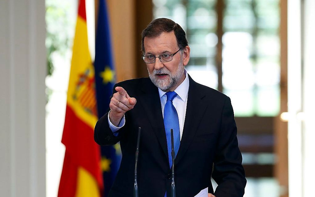 MADRID. De Spaanse premier Mariano Rajoy zou tegenover de rechter hebben gelogen over de financiering van zijn partij.  beeld EPA, Chema Moya