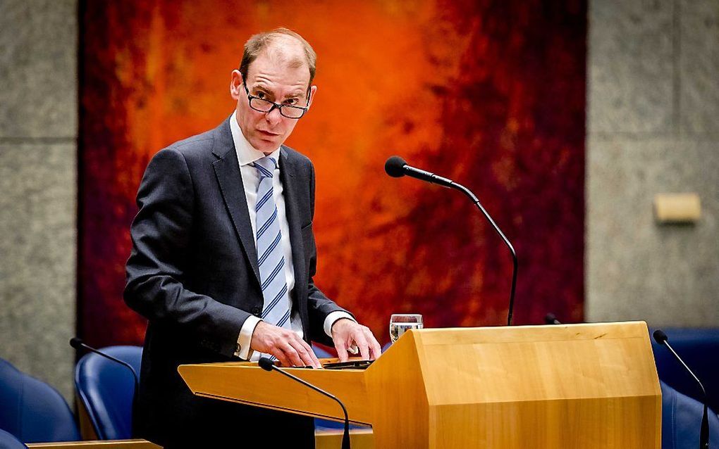 Staatssecretaris Snel van Financiën tijdens het debat over het Belastingplan. beeld ANP, Remko de Waal