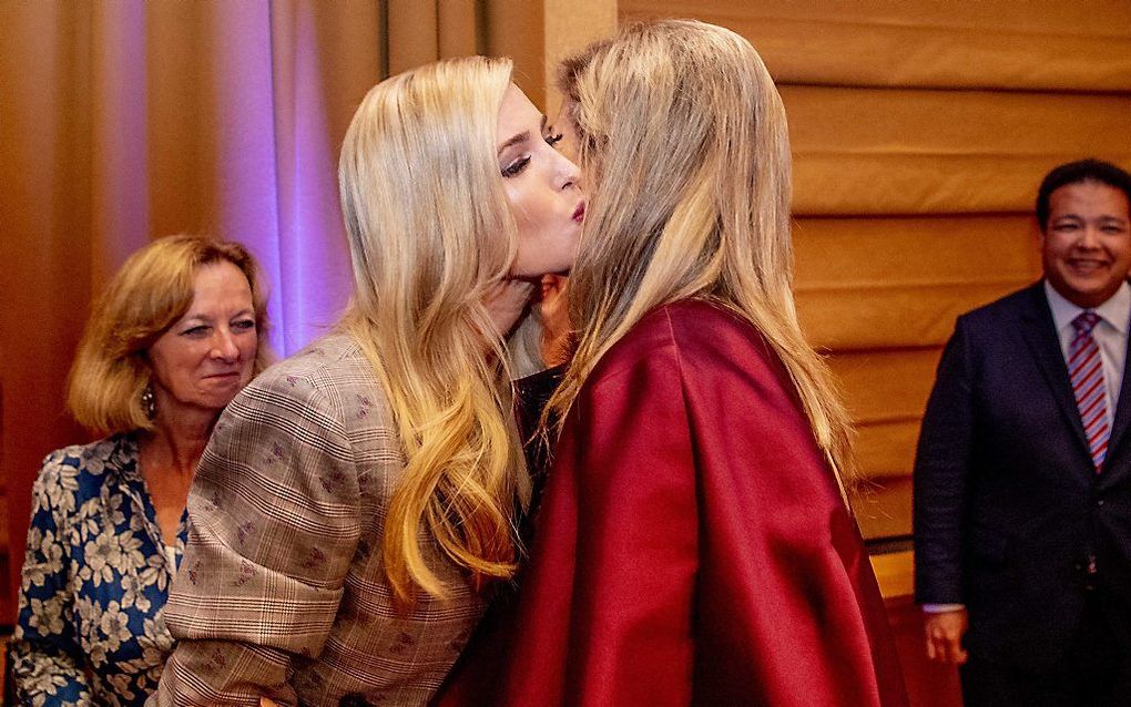 Het treffen vond plaats in hotel Four Seasons. Ivanka Trump en koningin Máxima waren uitgenodigd om deel te nemen aan een paneldiscussie over vrouwelijke ondernemers in het kader van het door de Wereldbank opgezette ‘Women entrepeneurs finance initiative’