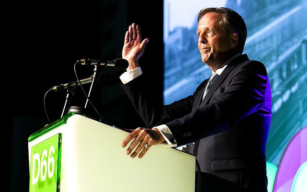 Pechtold maakt zijn aftreden bekend. beeld ANP