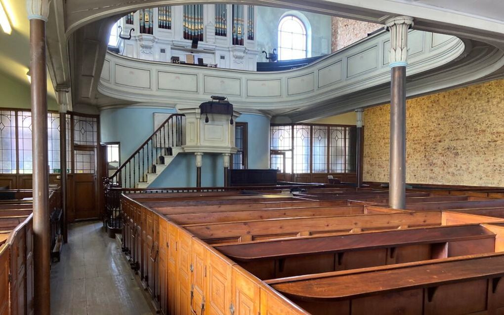 Interieur van Hope Chapel in Rochdale. beeld Joost van de Steeg