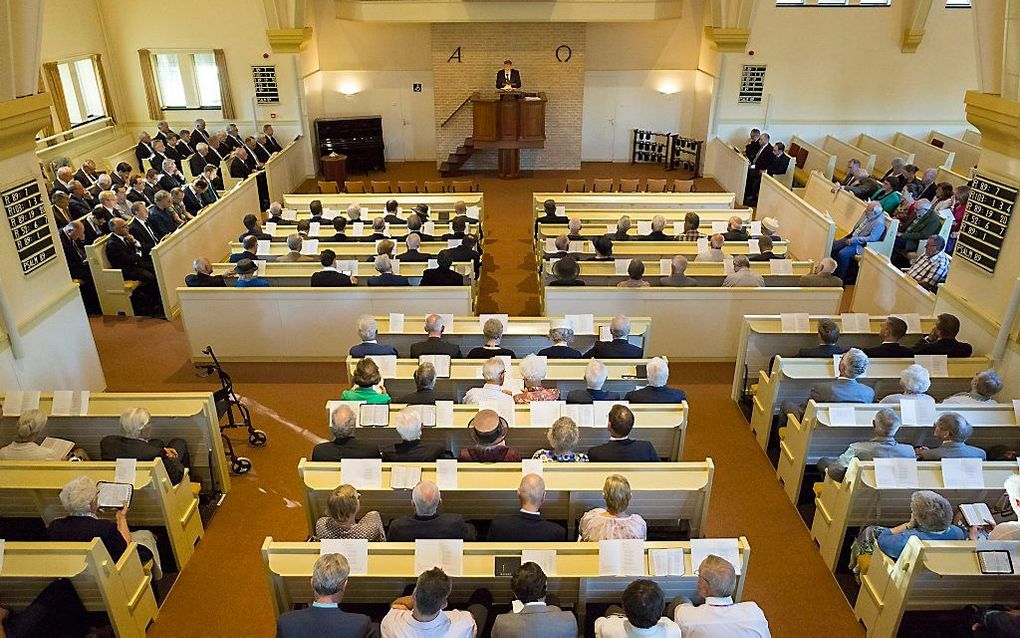 Bidstond in de christelijke gereformeerde Dorpskerk in Nunspeet. beeld André Dorst