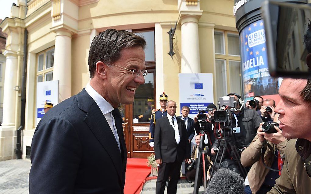 Premier Rutte uitte donderdag op de EU-top in Roemenië zijn bezorgdheid over het „uit elkaar vallen” van het atoomakkoord met Iran. beeld AFP