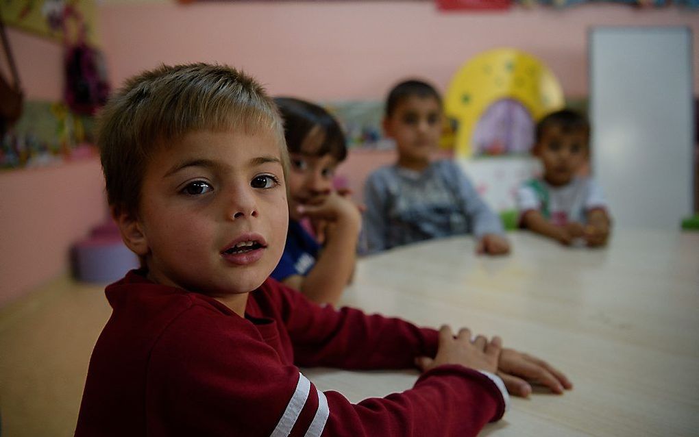 DAMASCUS. Zeker 1,7 miljoen Syrische kinderen kunnen niet naar school vanwege de burgeroorlog, meldde Unicef dit weekend. beeld AFP, Ozan Kose