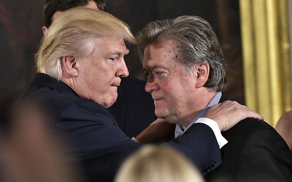 Trump en Bannon. beeld AFP