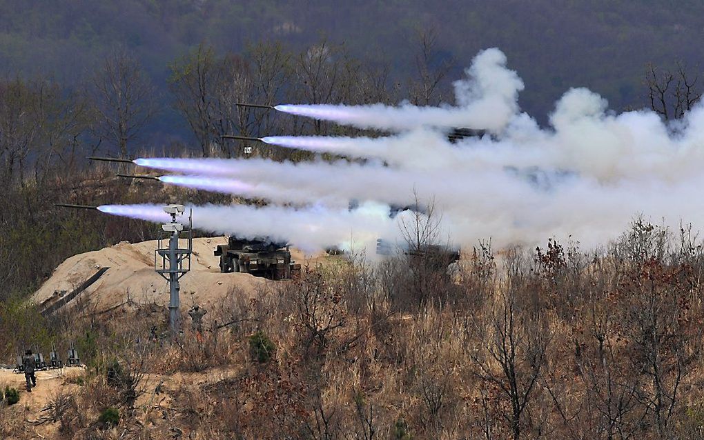 Gezamenlijke oefenening van het Amerikaanse en Zuid-Koreaanse leger in Pocheon, 65 kilometer ten noordoosten van de Zuid-Koreaanse hoofdstad Seoul. beeld AFP