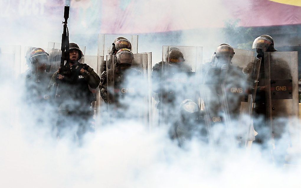 Venezuela beleefde een rumoerige Dag van de Arbeid, waarbij het tot harde confrontaties kwam tussen activisten en de oproerpolitie. In de hoofdstad Caracas werd een protestmars gehouden tegen het beleid van president Nicolas Maduro. beeld AFP