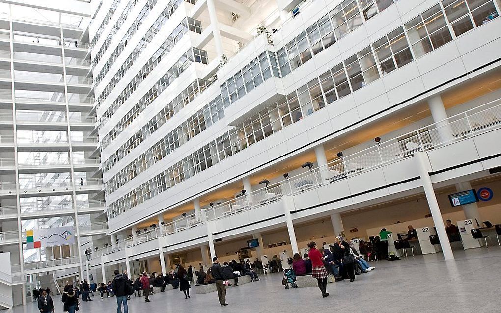 Hal van het stadhuis in de gemeente Den Haag. beeld ANP, Lex van Lieshout