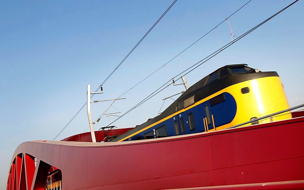 De spoorbrug tussen Zwolle en Hattem. beeld ANP