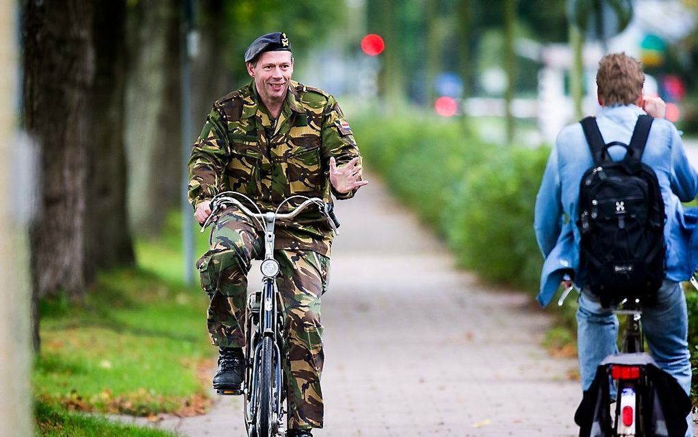 Militairen mogen weer in uniform over straat. Minister Bijleveld trekt het uniformverbod in. beeld ANP, Vincent Jannink